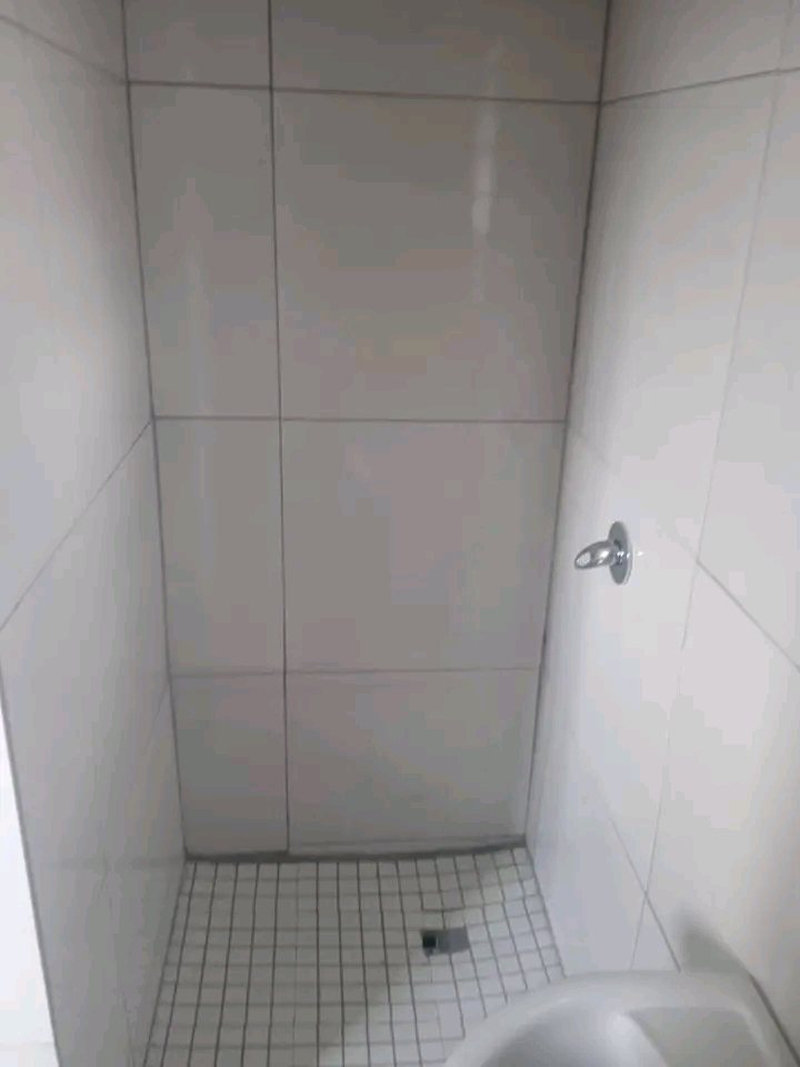 Spacious one bedroom apartment with a fitted   in Norkem Park