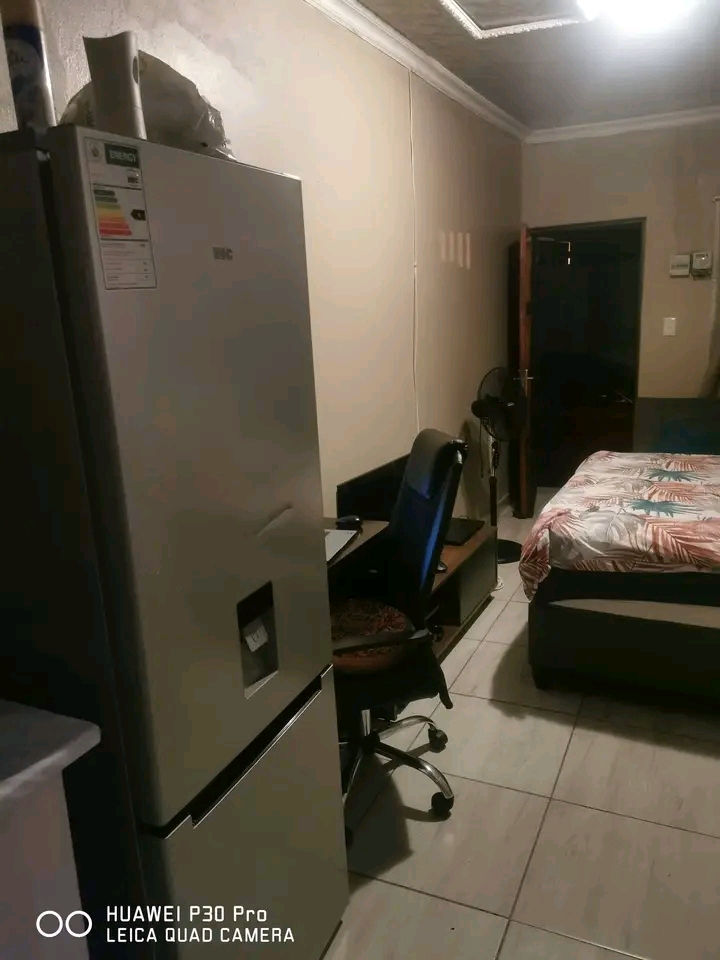 Barchelor available month end of may hospital  in Tembisa