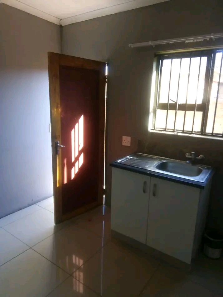 A very beautiful ❤️ quiet place available  in Chiawelo