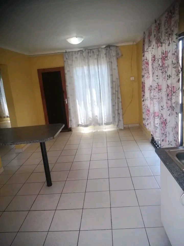 Stand alone house available to rent at x 20�  in Windmill Park