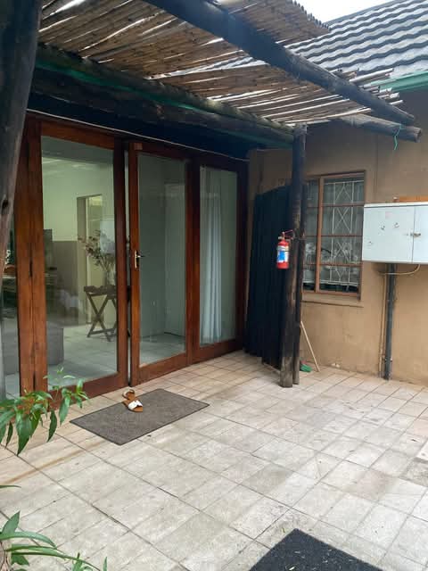 3 bedroom house with fitted kitchenette with   in Rabie ridge