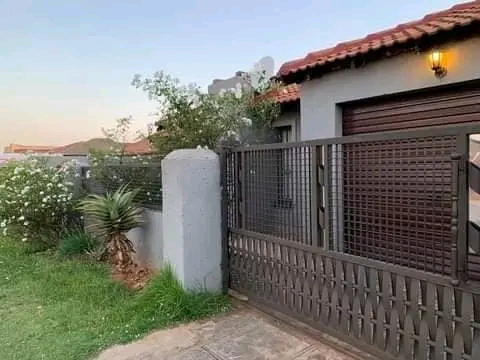 ‼️house for rental in ext 25🏡🏘‼�  in Vosloorus
