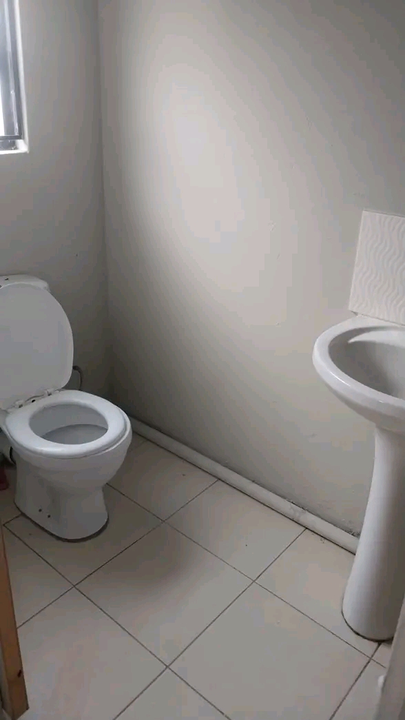 Bachelor room to rent at ext 20 with sink, wa  in Protea Glen