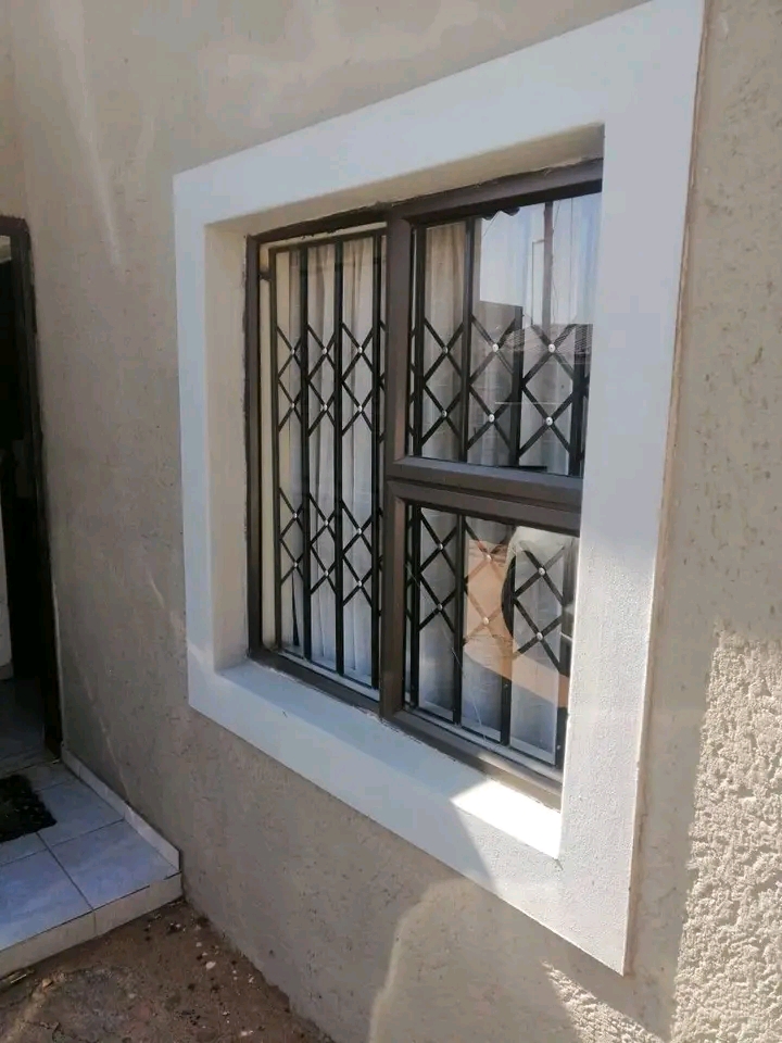 Stunning 2 bed room house in mapetla with bat  in Mapetla