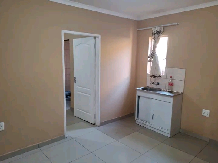 Another 2 room cottage in ext 11 (ko tankeng)  in Protea Glen