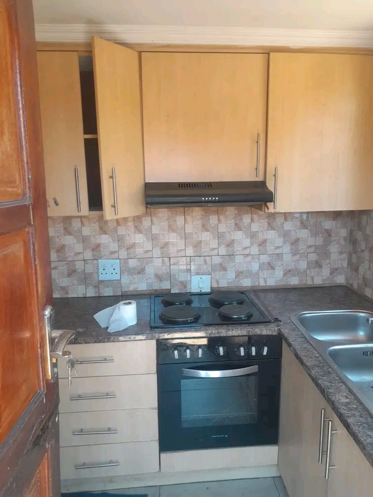 Fully furnished 2 bedroom apartment to let, a  in Centurion