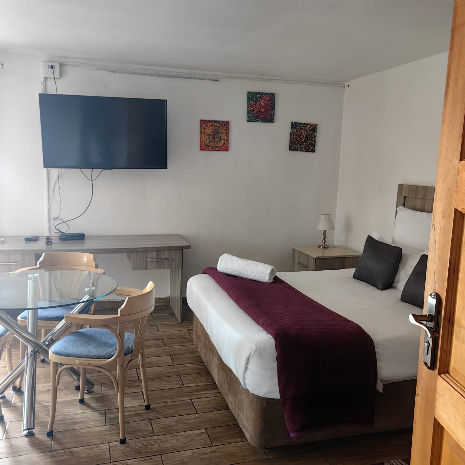  long term

50 galena offers comfortably fu  in roodepoort