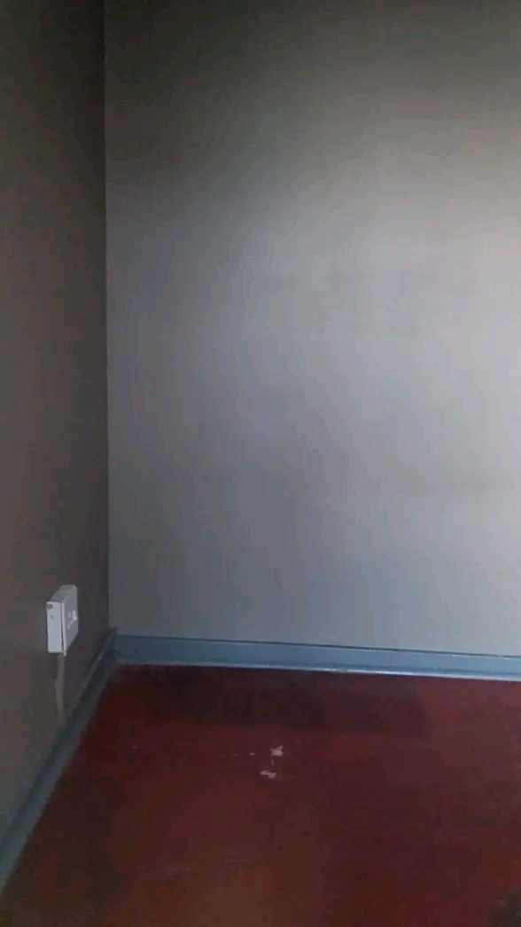 Hello ,, medium bedroom with balcony in  matr  in Hillbrow