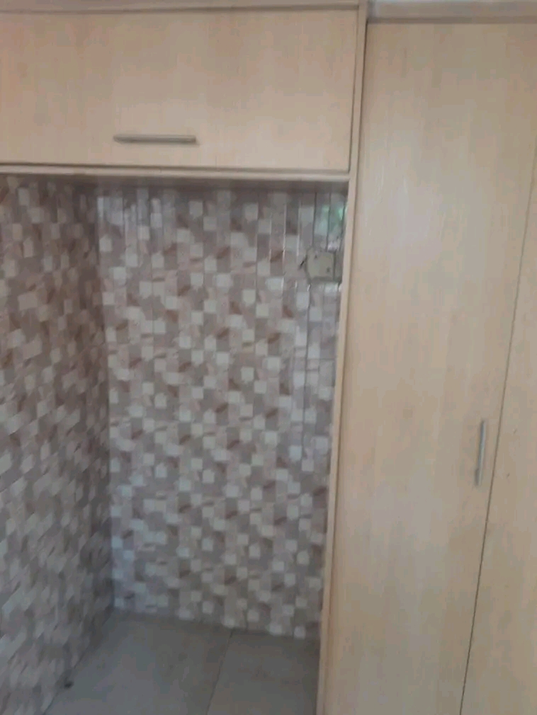 Bedroom r2200 including water and electricity  in Bezetenhoud valley