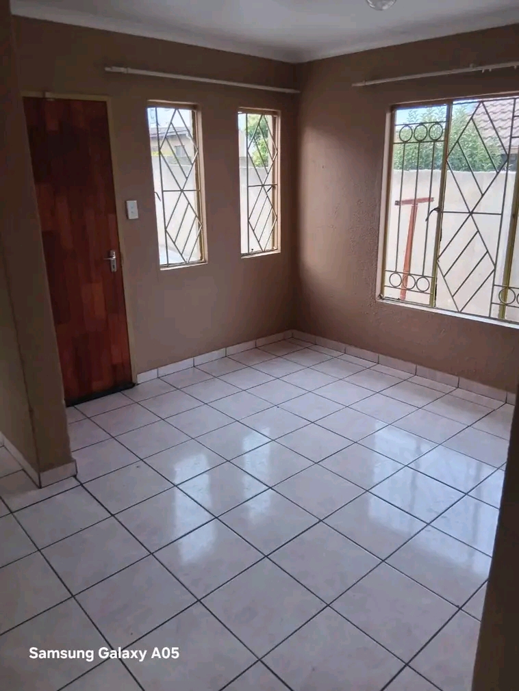 2 bedroom house to rent in ext 12(close to to  in Allandale
