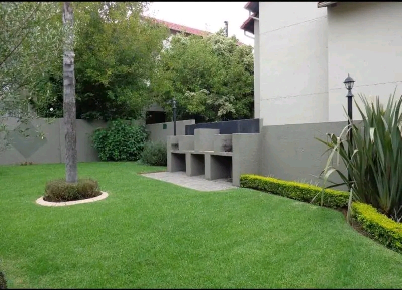 Spacious, double volume 3 bedroom, 2 bathroom  in Sandton