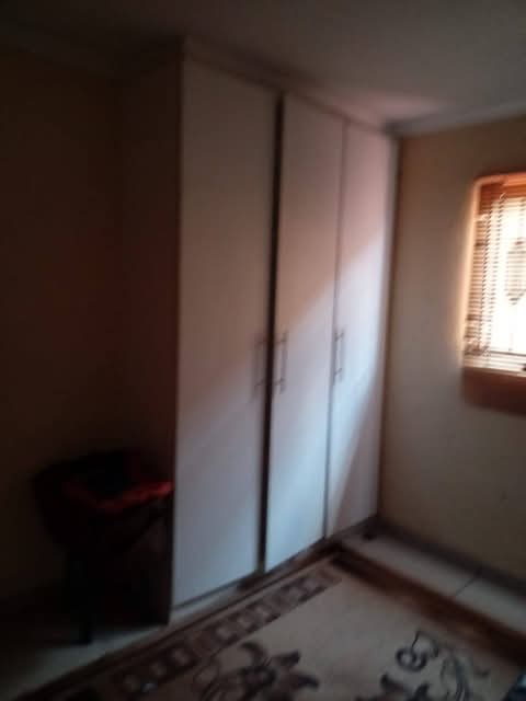 A very huge cottage in ext 2 goes for r2800 m  in Naledi