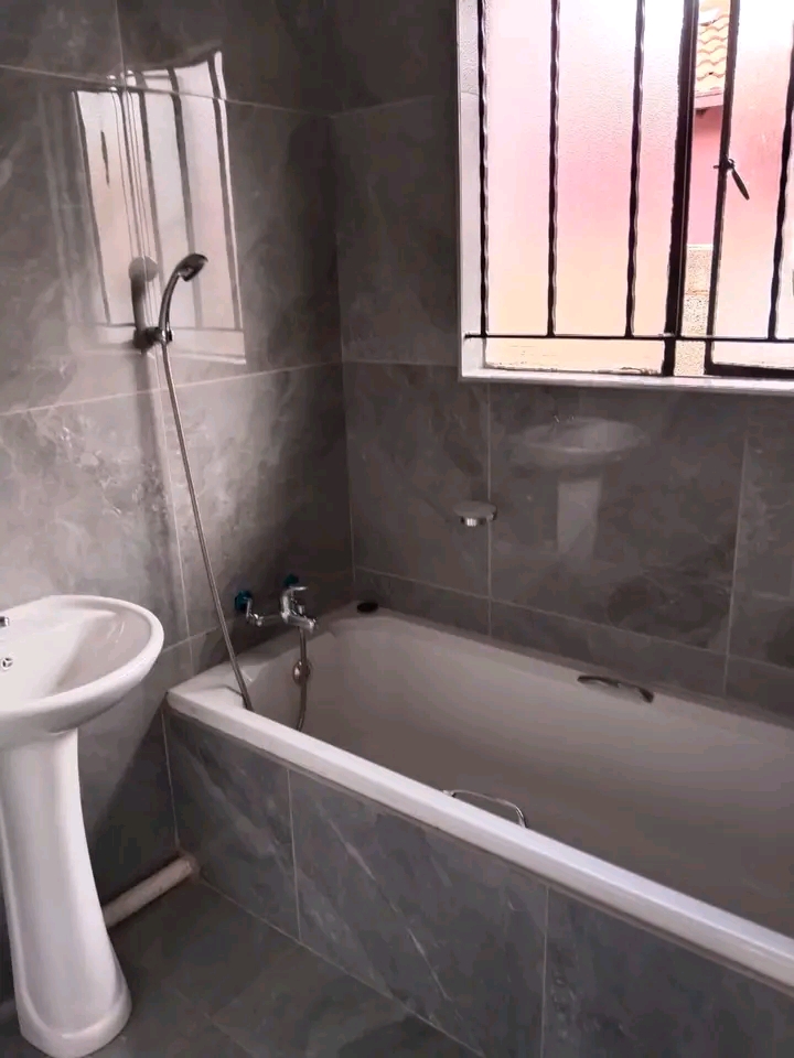 Beautiful stand alone house to rent in ext 31  in Vosloorus