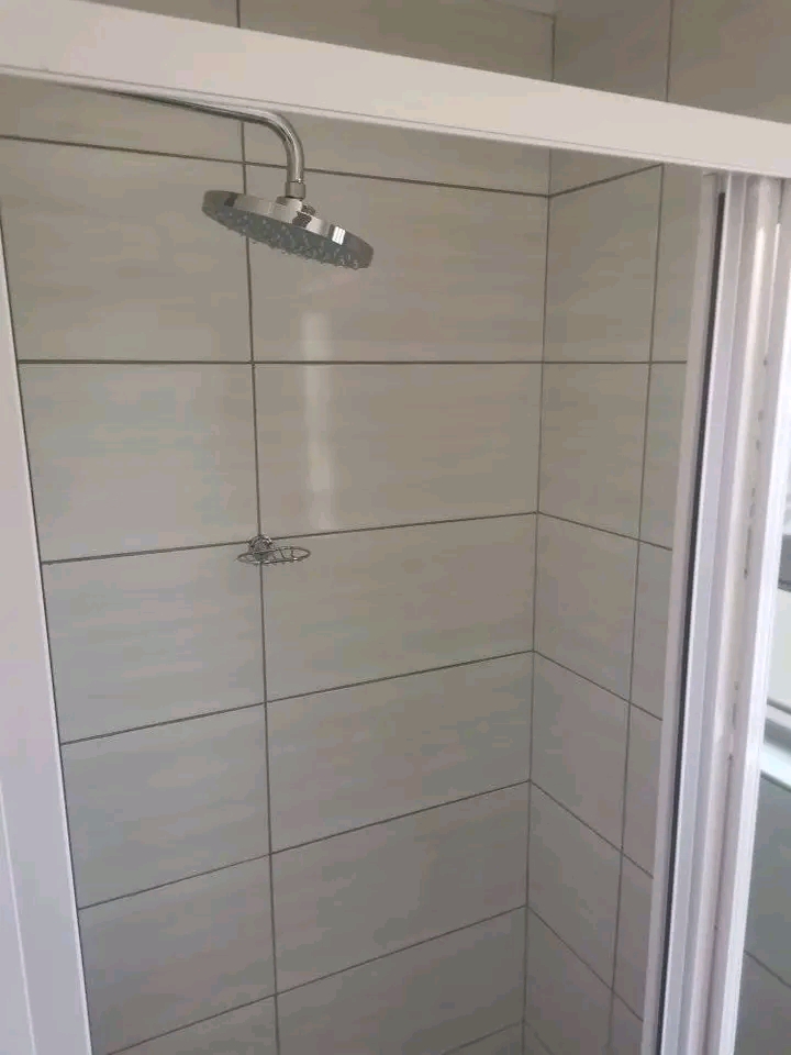 Cottage to rent ext 10
rent 4100
deposit 30  in Cosmo City