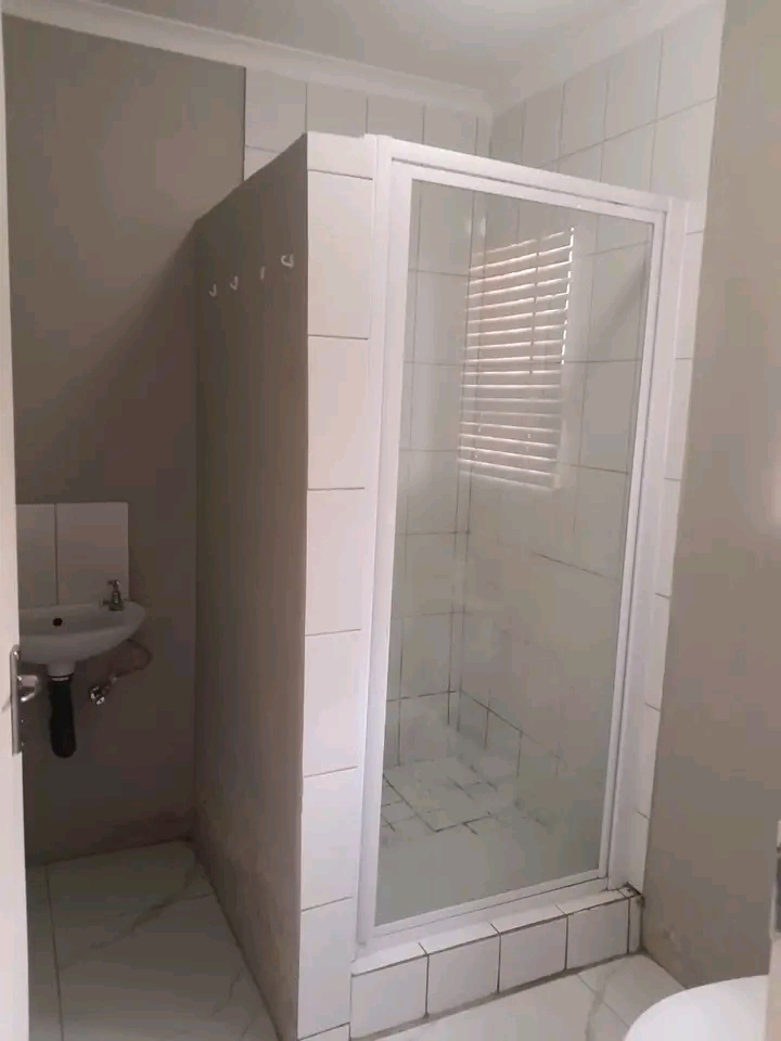 🏡house to rent available immediately 🏡   in Dawn City