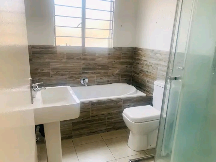 2 bedrooms townhouse in an extremely secure e  in Greenhills