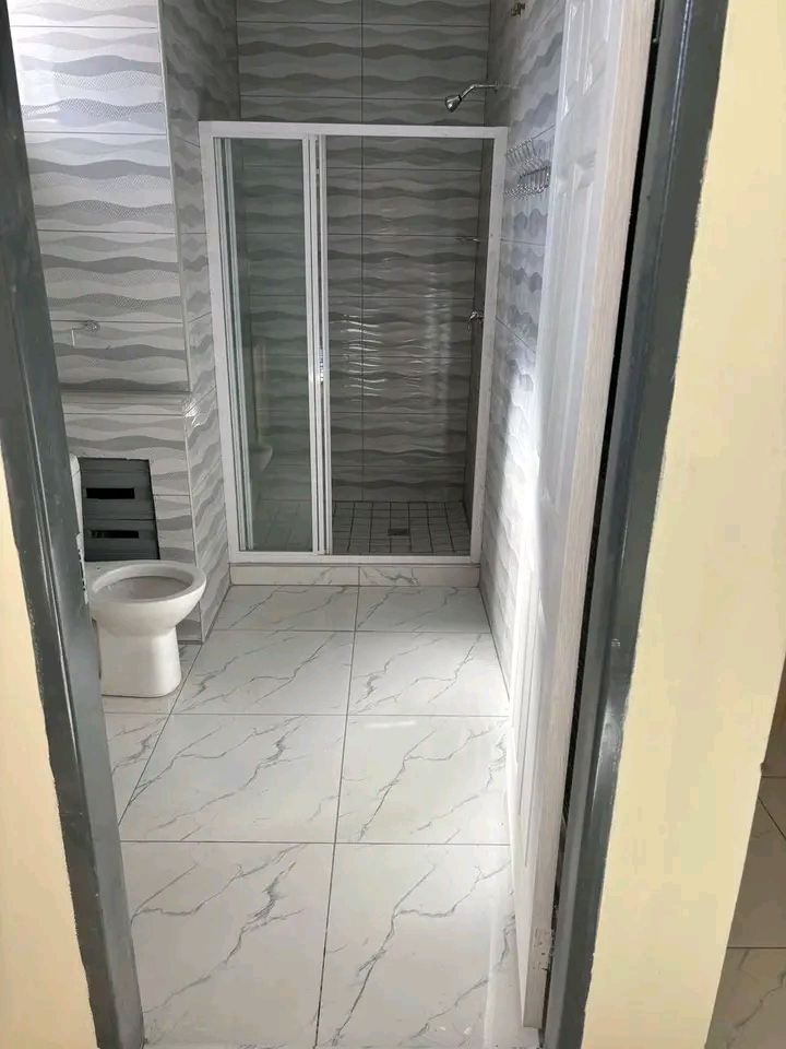 For nice and clean 1 bedroom flats. twine pla  in Troyeville
