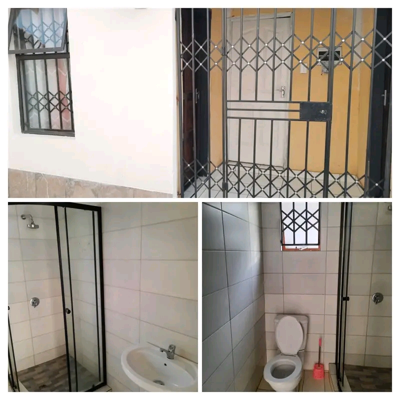 Room available for rent
- *amenities*:
- in Vosloorus