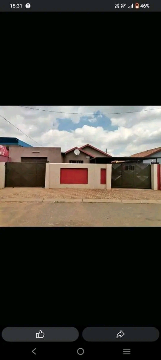 3 bedrooms house for rental is now available   in Protea Glen
