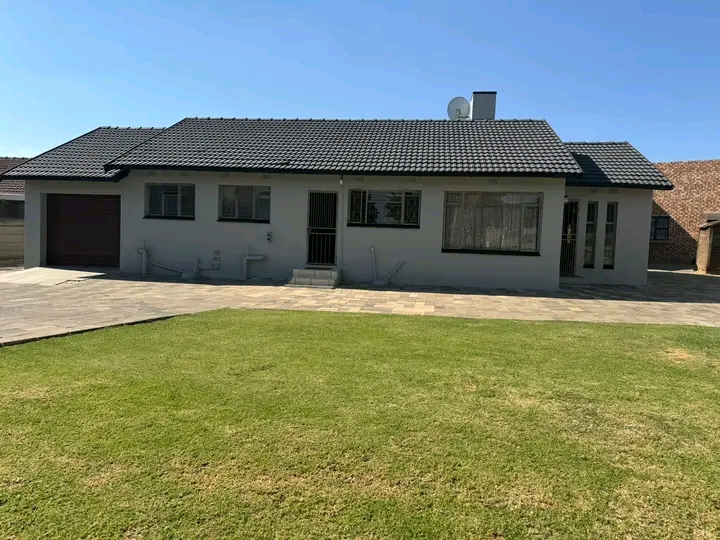 3 bedroom 2 bath house for rent in kempton pa  in Esther Park