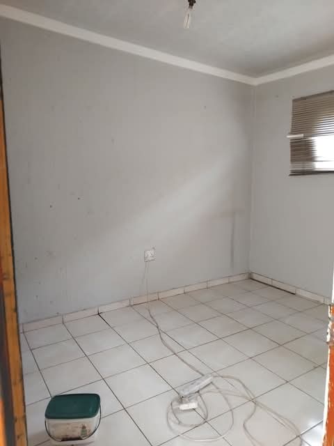 Big garage and a room available right now at   in Protea Glen