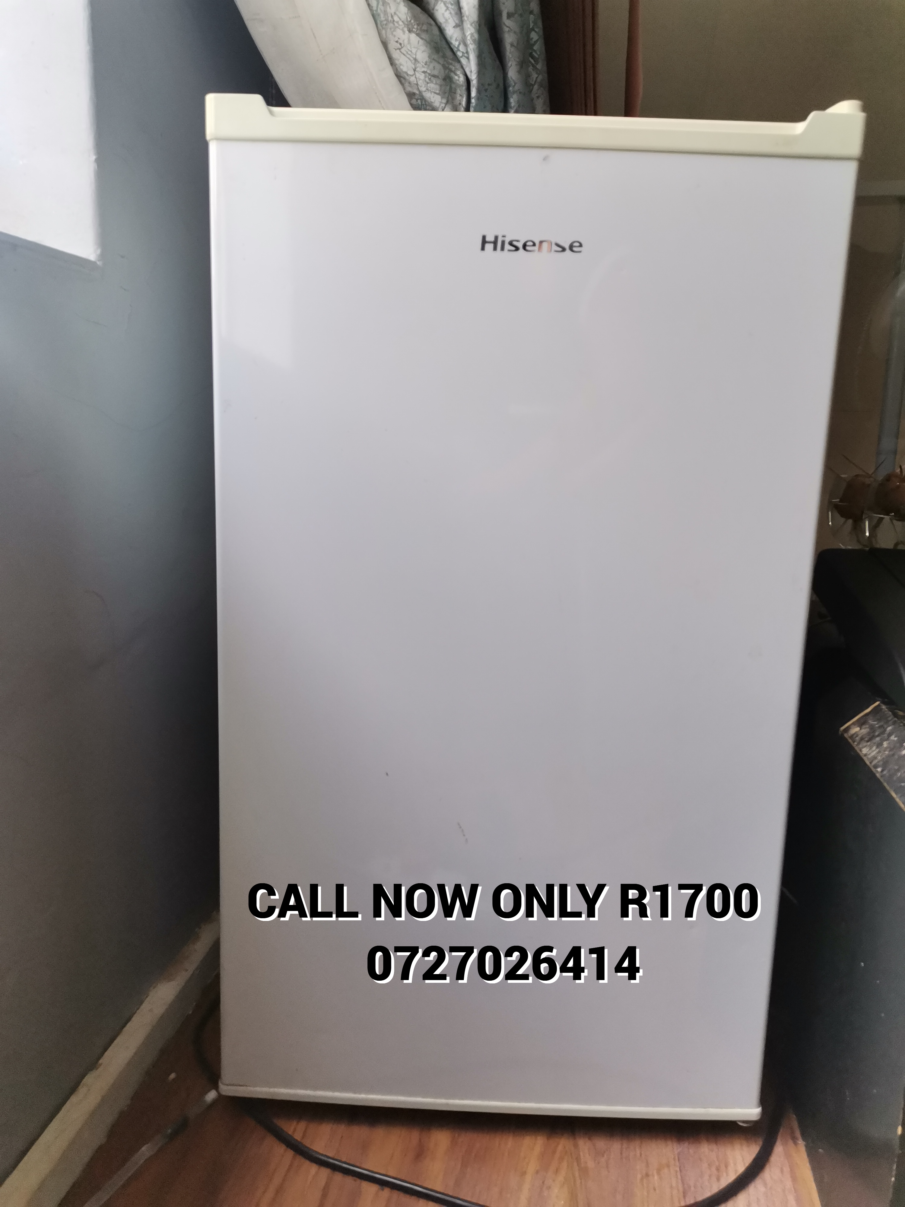  hisense bar fridge only r1700 negotiable man  in Midrand