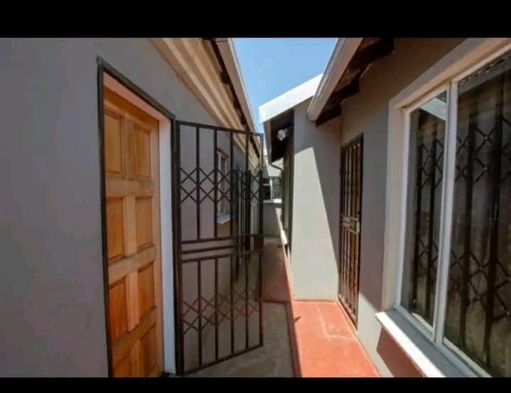 🏠 2 bedroom house to rent. this lovely hom  in Soweto