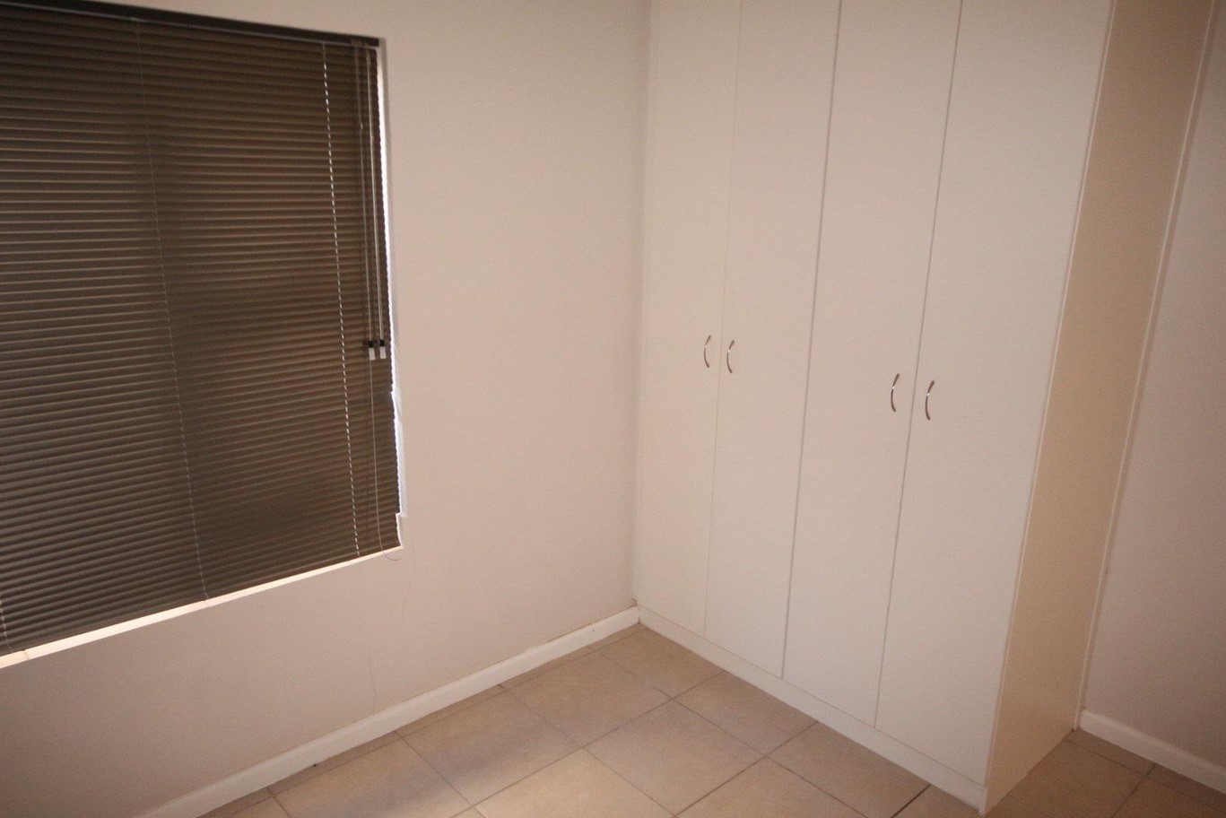  ground floor apartment available

spacious  in Kraaifontein