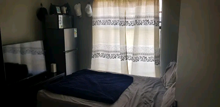 A big room to rent by kemptonian flats 
1 ca  in Kempton Park
