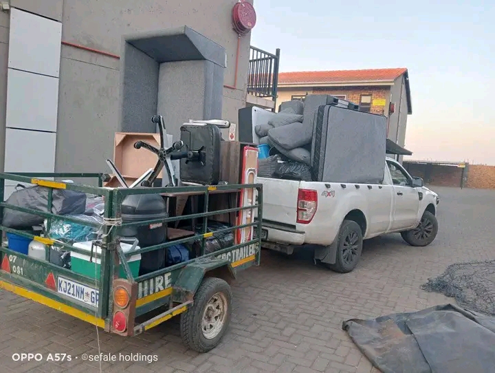 Available for hire local around joburg and lo  in Johannesburg