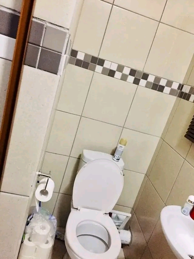 Clean bachelor room available in extension 1   in Ebony Park