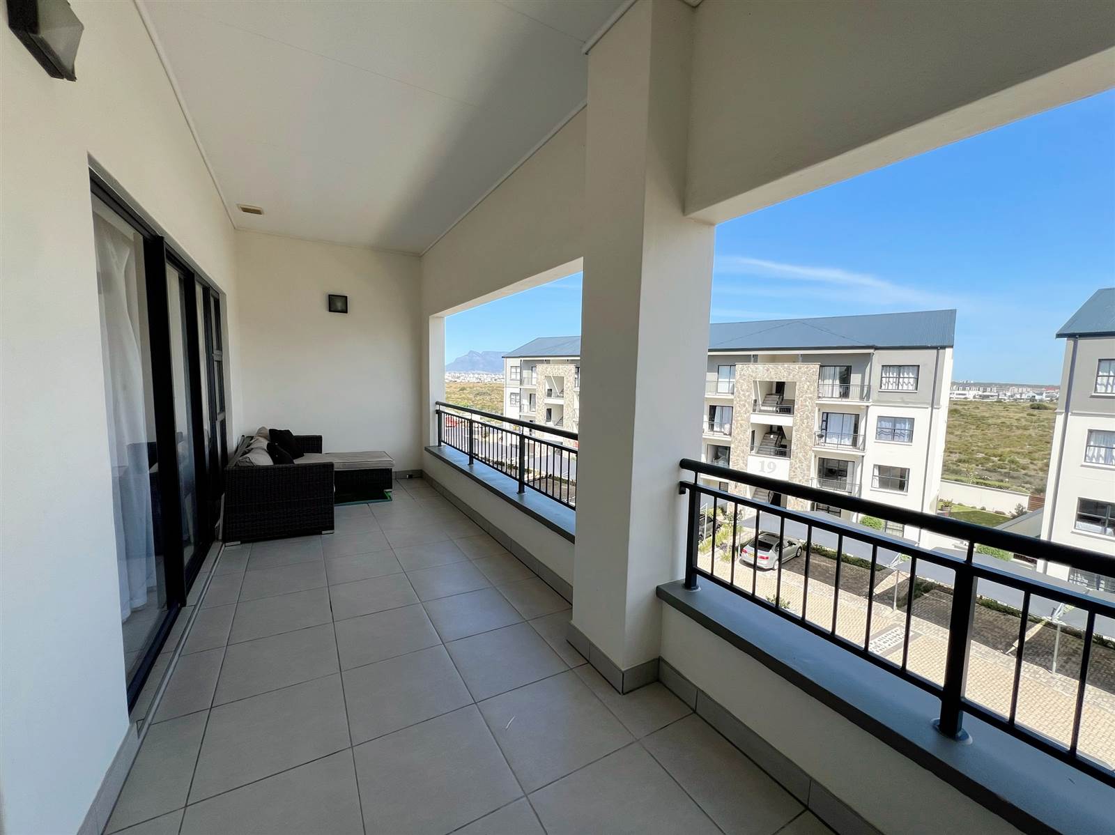  whatsapp  tel : +27 76 x 404 3870

availab  in Cape Town