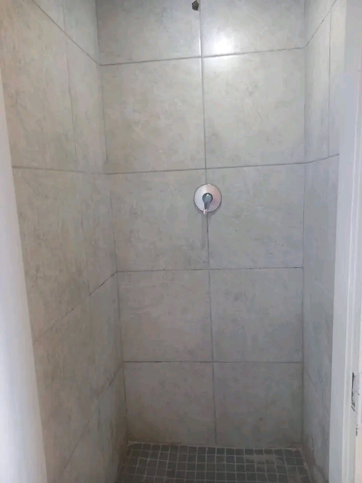 3 rooms available at 6 cactus road primrose..  in Primrose