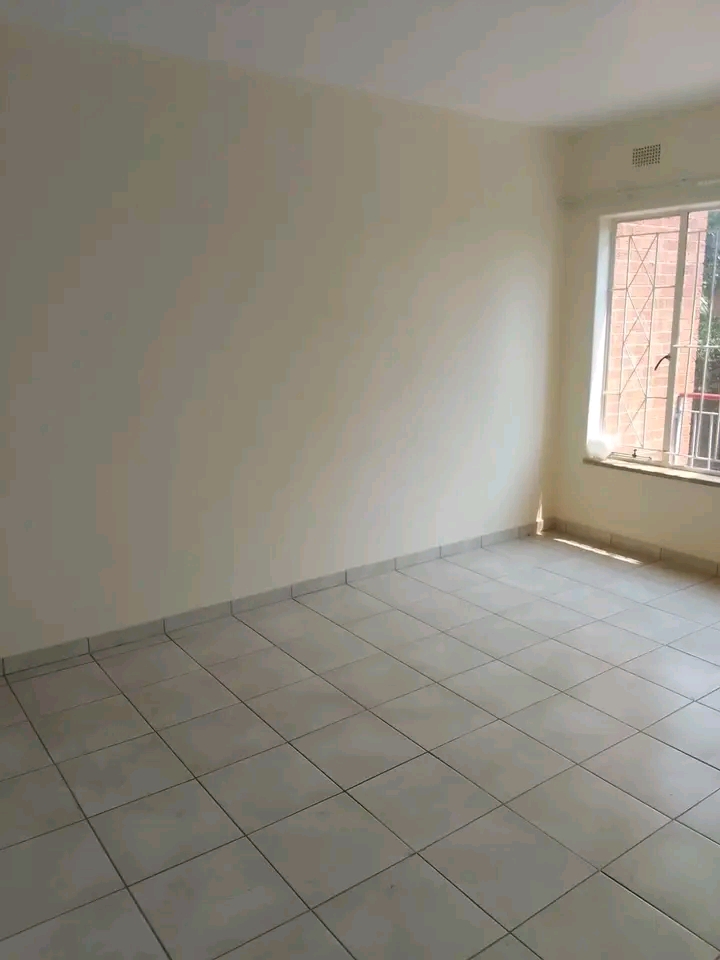 Flat to let next to turfontein and rosettenvi  in Haddon