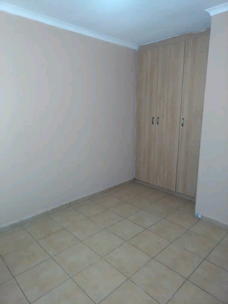 3 bed 1 bath available at ext 7 available imm  in Dawn Park