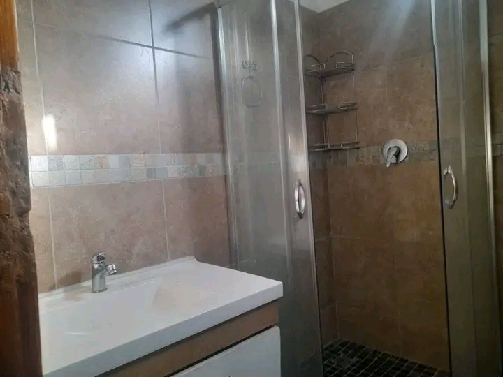 3 bedroom 1 bathroom house to let in jackal s  in Kensington