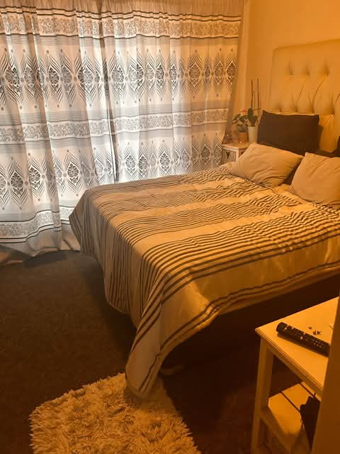 A beautiful, neat, well maintained 2 bed 1 ba  in Northriding
