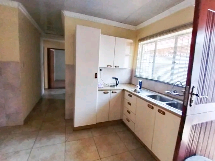 Home for rental 🏅🏅🏅 (zone 6) - sowet  in Pimville