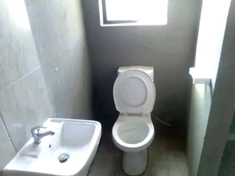 Cottage available in mabuya park water n elec  in Vosloorus