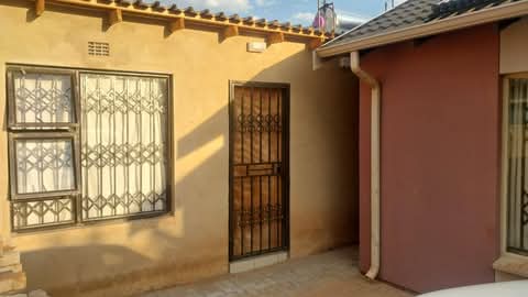 2 bedroom house available for rental 
- pave  in Sky City