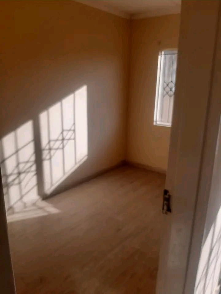 3 bedroom house 
cosmo city ext 10 

you e  in Cosmo City