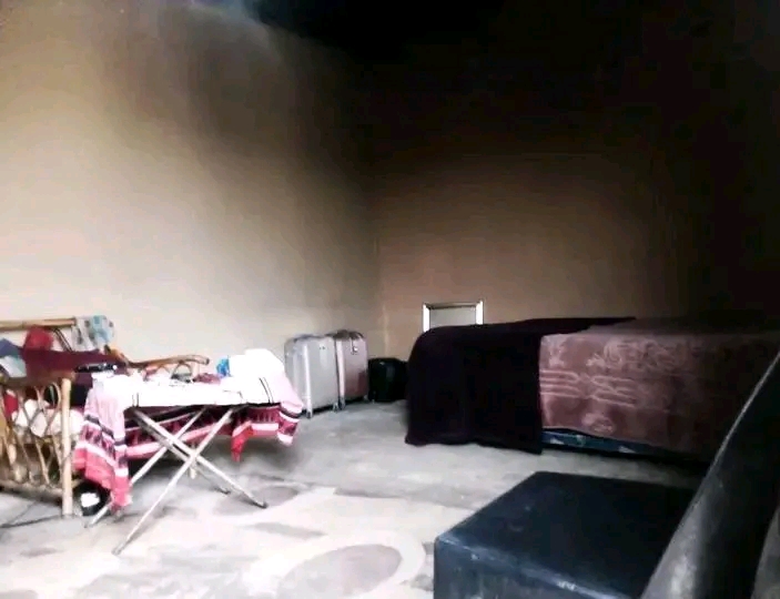 Room to rent in spruit  still available (due   in Katlehong