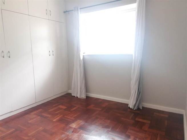  2-bed-apartment-in-kenilworth  
 
whatsapp  in Cape Town