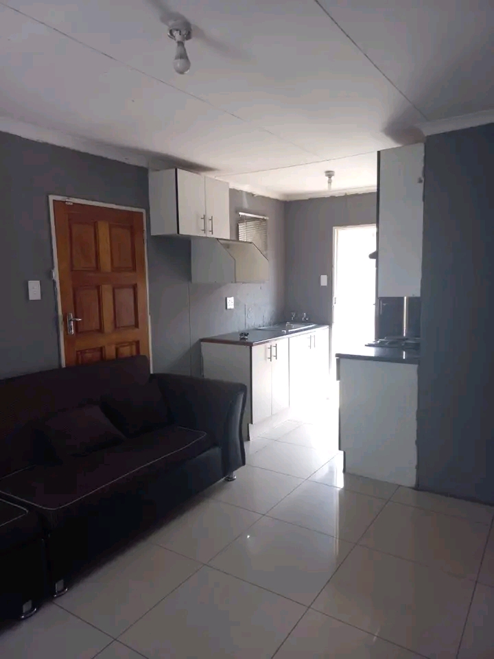 House to rent available immediately at ext17   in Windmill Park