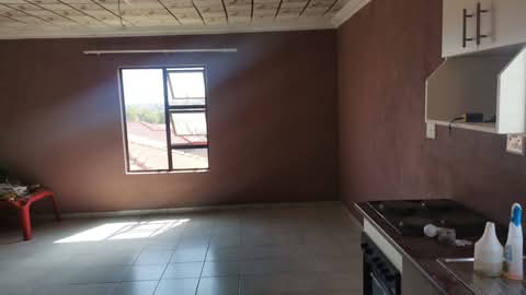 I have a beautiful big room available in ext   in Cosmo City