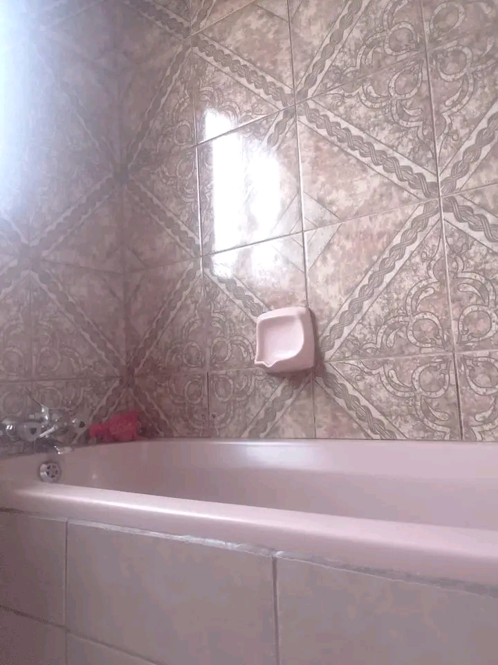Room to rent available at ext 25 near rebonts  in Vosloorus