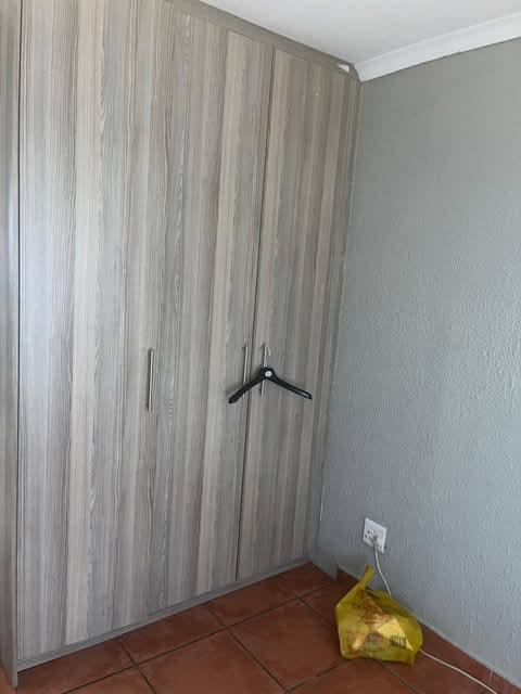 3 bedroom house in ext 5 available from 1 mar  in Cosmo City
