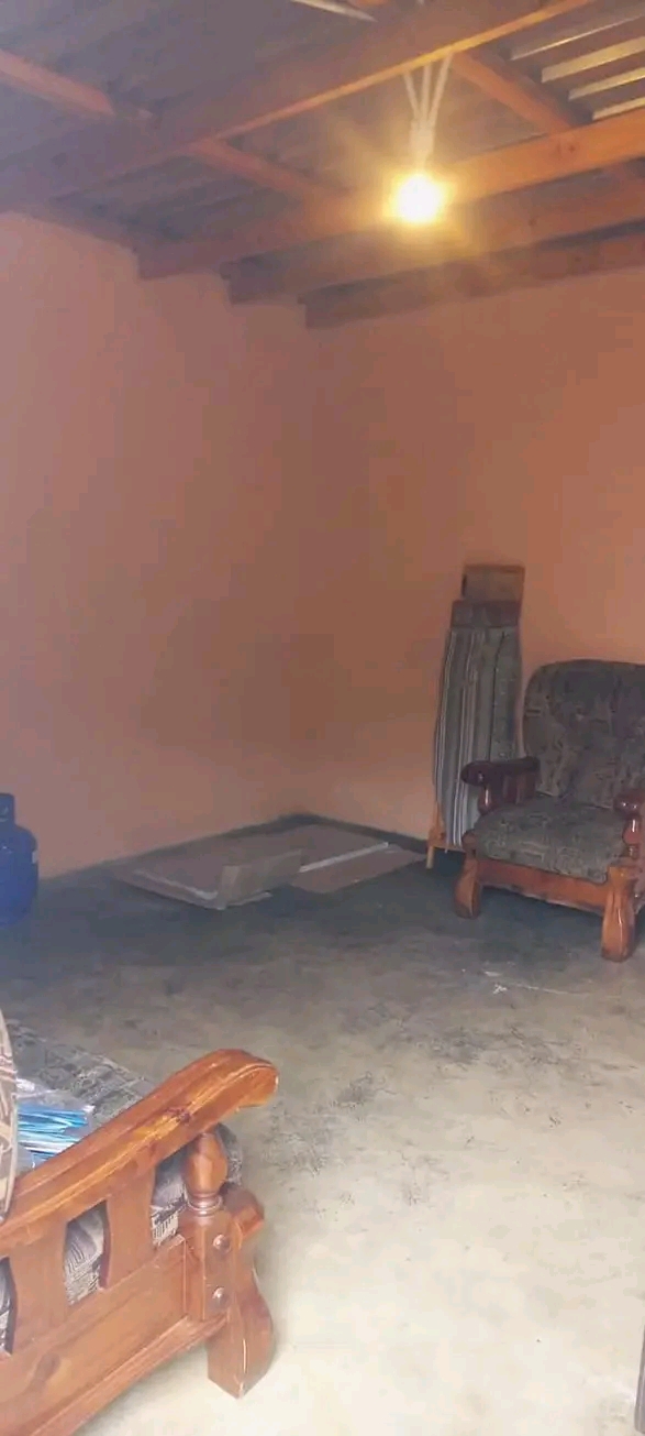 Spacious room available at mofolo central nex  in Mofolo