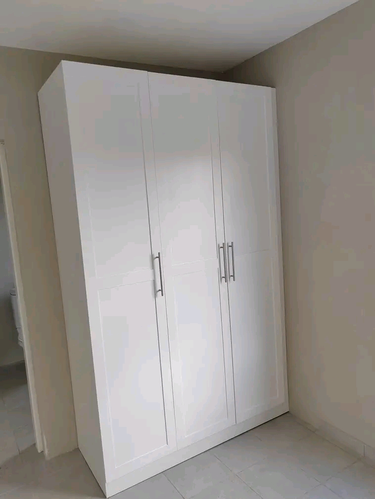Spacious and modern bachelor apartment for re  in Vosloorus