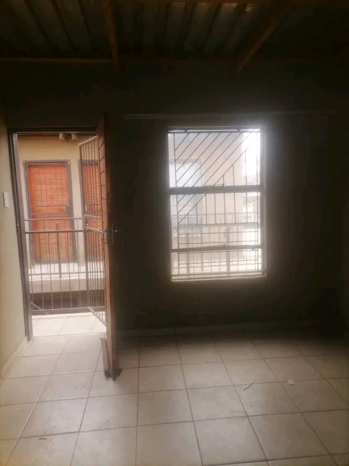 Room to rent available at riverside
between   in Ivory Park